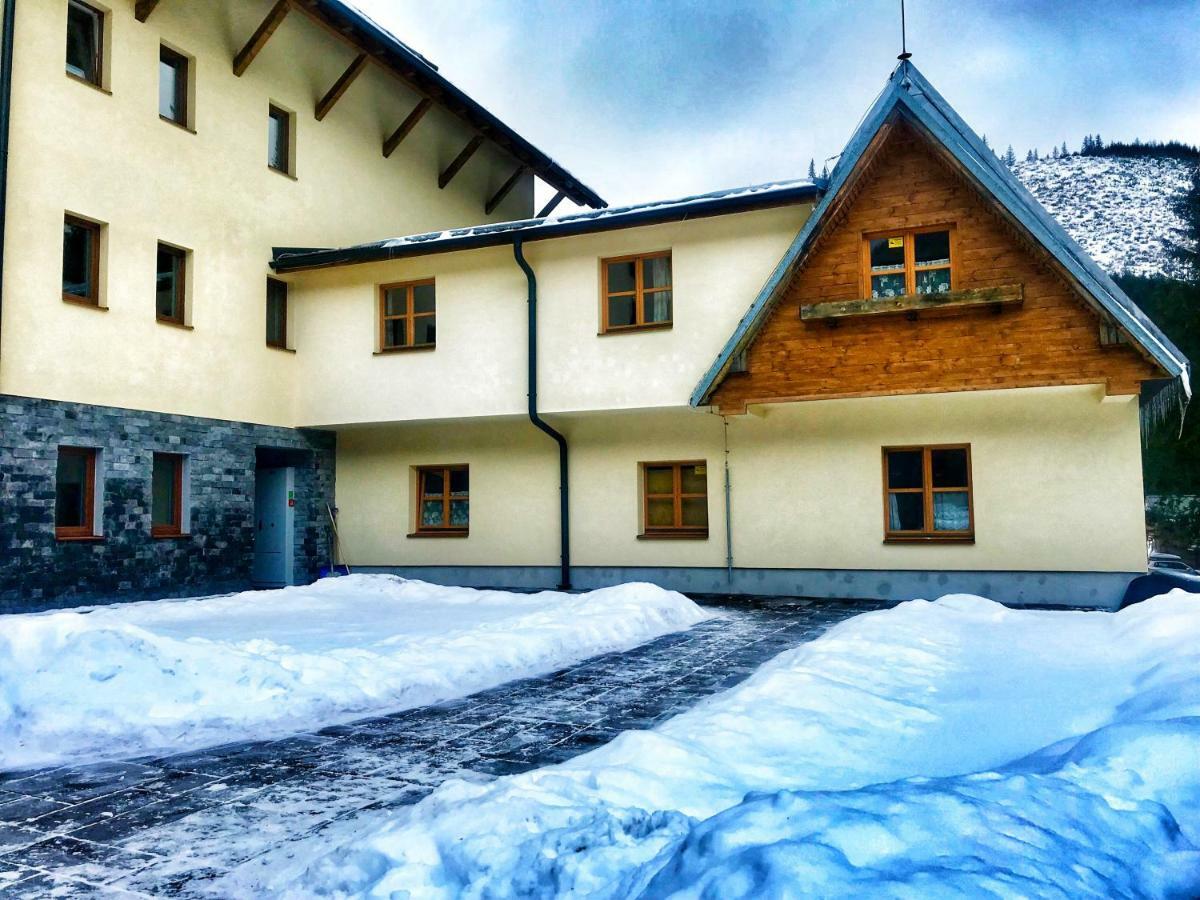 Apartman Lucky-Rea Deménvölgy Kültér fotó