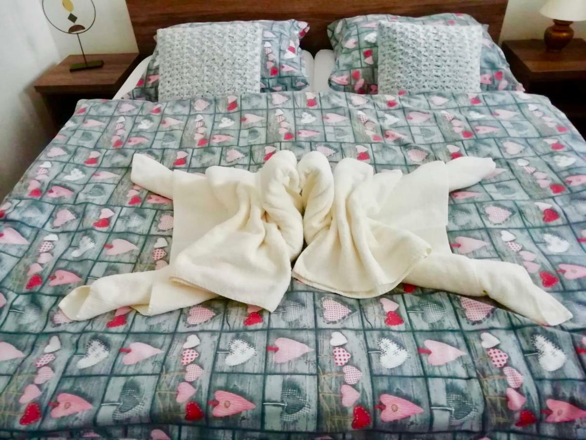 Apartman Lucky-Rea Deménvölgy Kültér fotó