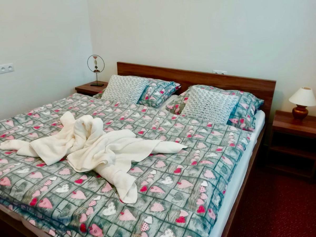 Apartman Lucky-Rea Deménvölgy Kültér fotó